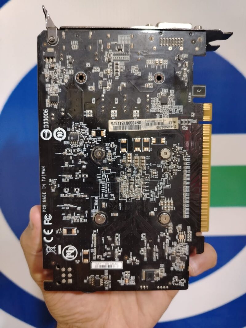 ⁦Graphic Card Nvidia Geforce Gtx 1050 2gb Gigabyte oc⁩ - الصورة ⁦2⁩
