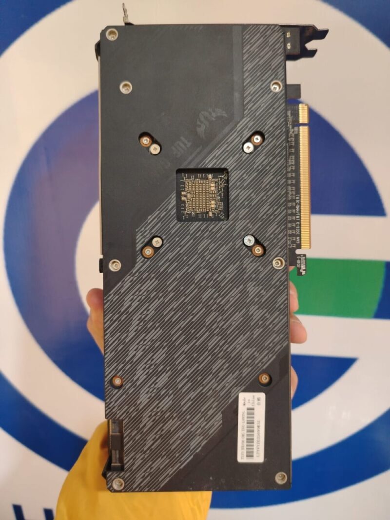 ⁦RX 5700 8GB ASUS TUF⁩ - الصورة ⁦2⁩