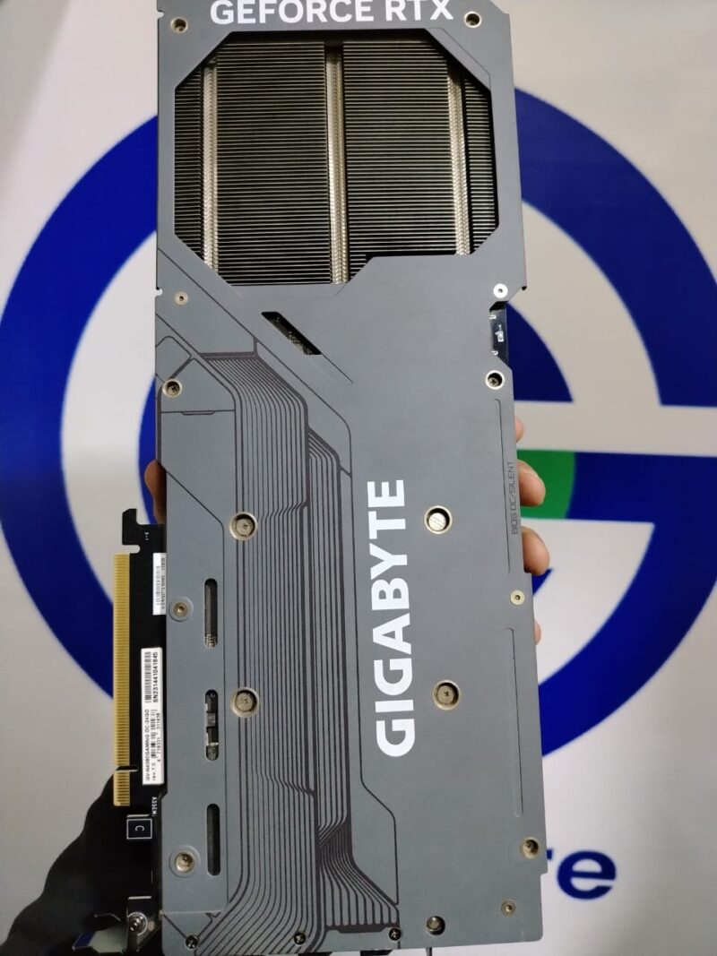 ⁦GeForce RTX 4090 GAMING OC 24G⁩ - الصورة ⁦4⁩